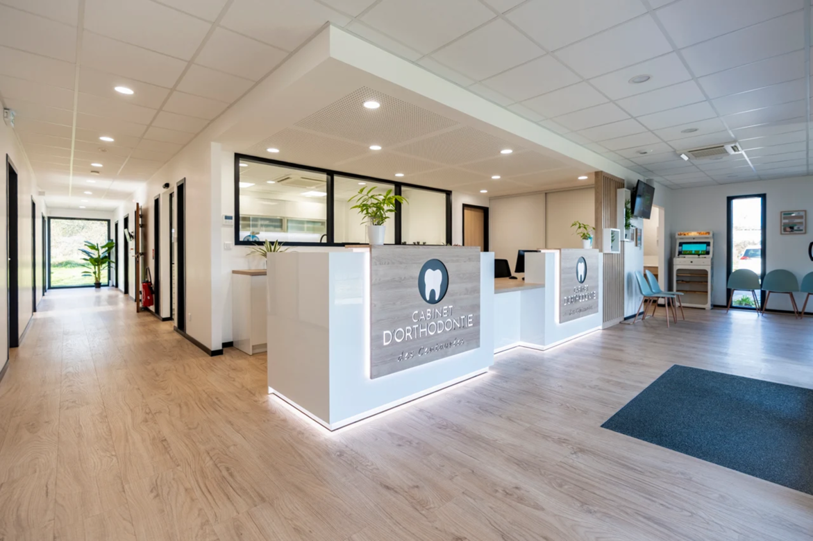 2 CABINET D'ORTHODONTIE AIZENAY