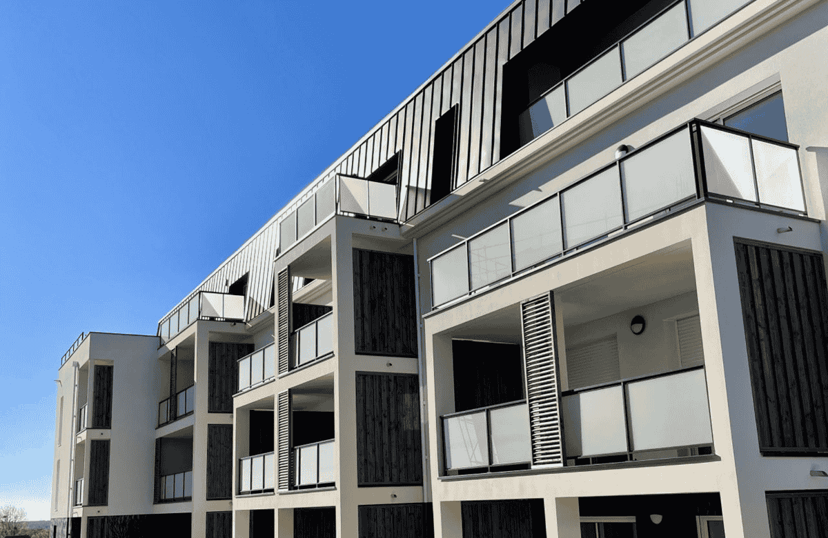 3 BELVEDERE